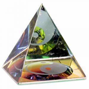 Kristallpyramide Yin Yang - 4 cm